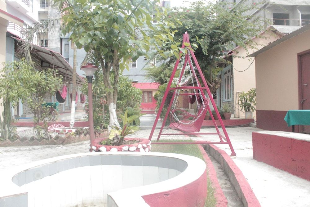 Hotel Red Carpet Deluxe Triple Room 5