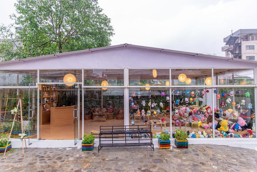 undefined December Resort 4