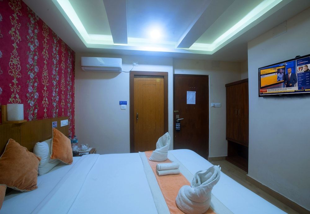 Hotel Lake Himalaya Deluxe Double Room 2