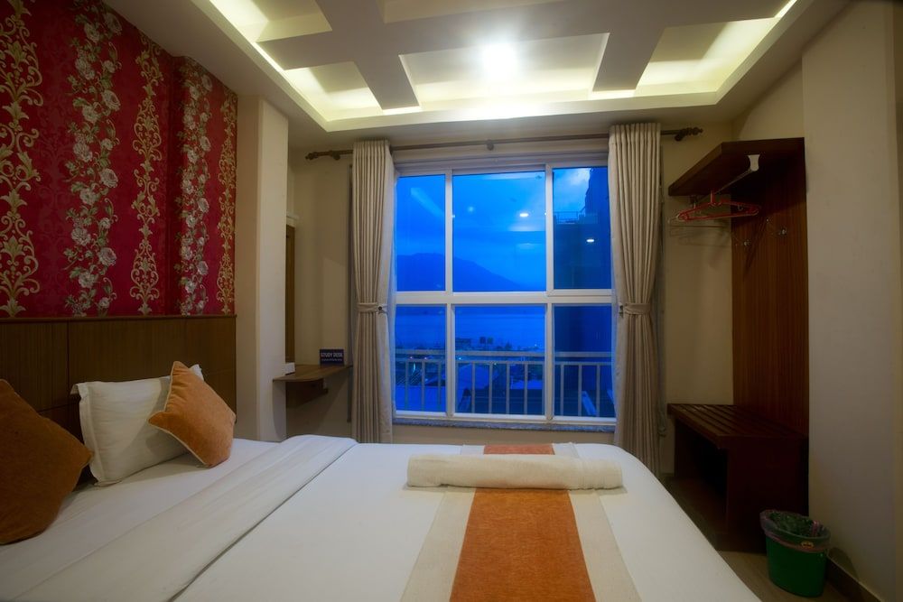 Hotel Lake Himalaya Deluxe Double Room