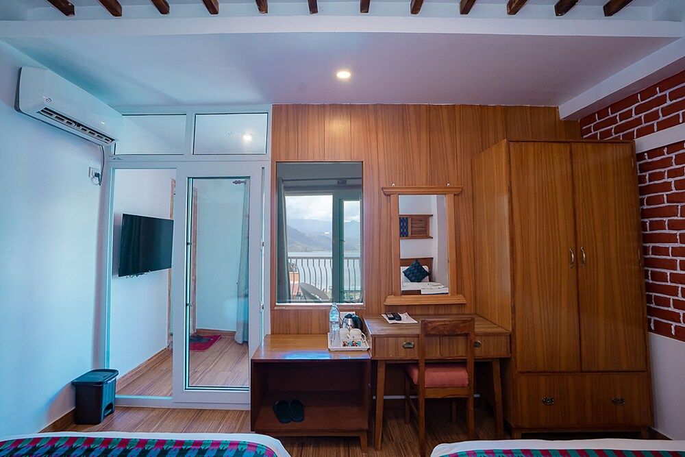 Himalayan Glory Inn Deluxe Double or Twin Room 4