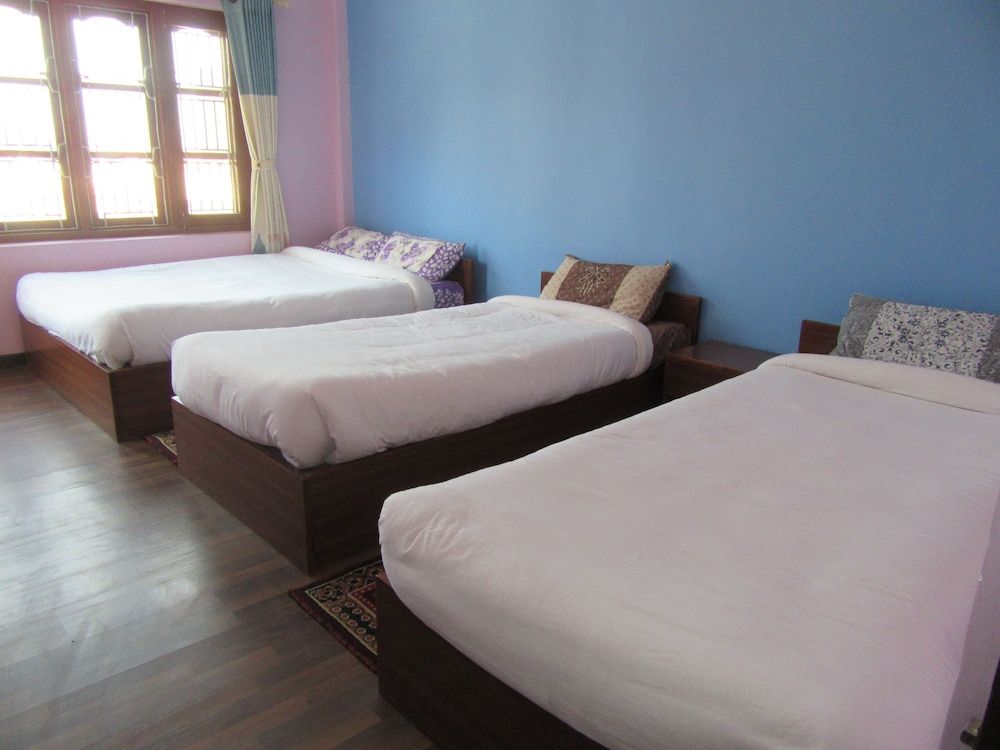 Stupa View Inn Volunter Room, Shared Bathroom 3