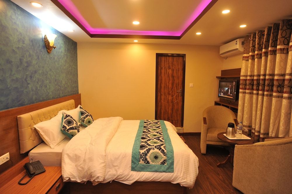 Hotel Arati Superior Double Room 8