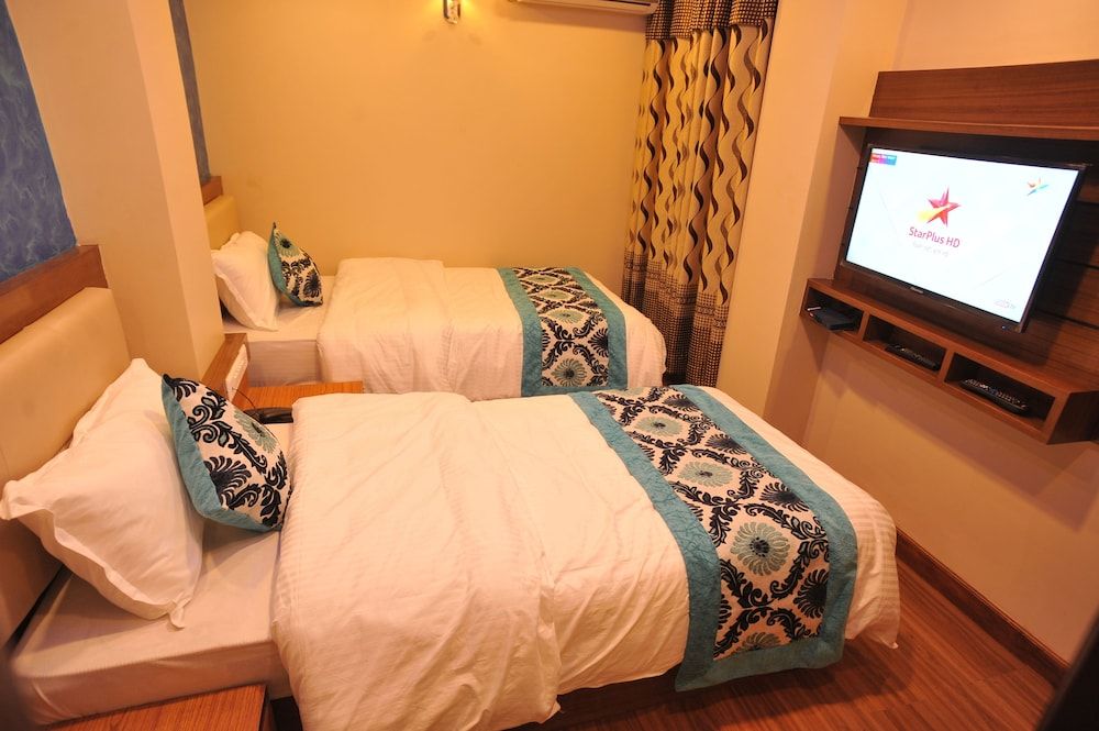 Hotel Arati Standard Double Room, Non Smoking 3