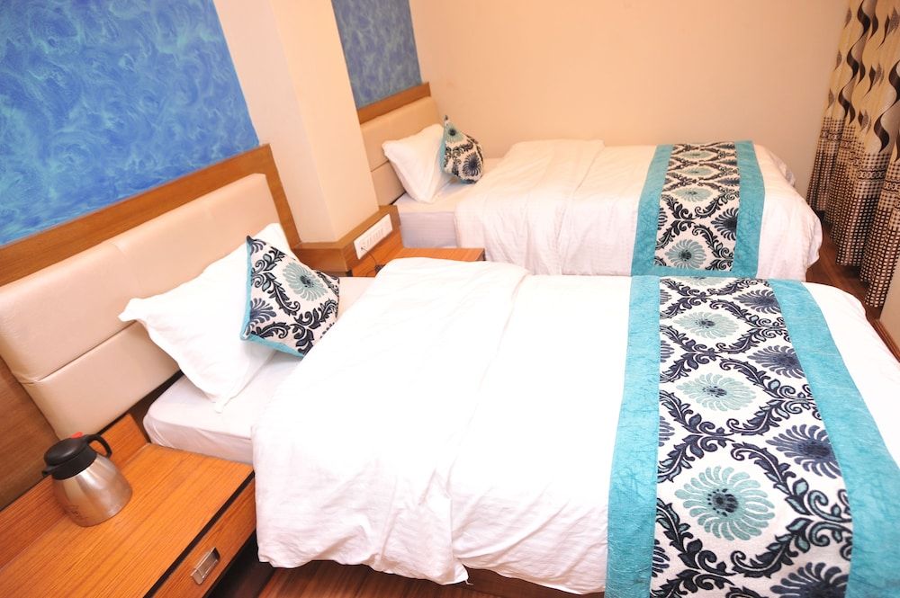 Hotel Arati Standard Double Room, Non Smoking 5