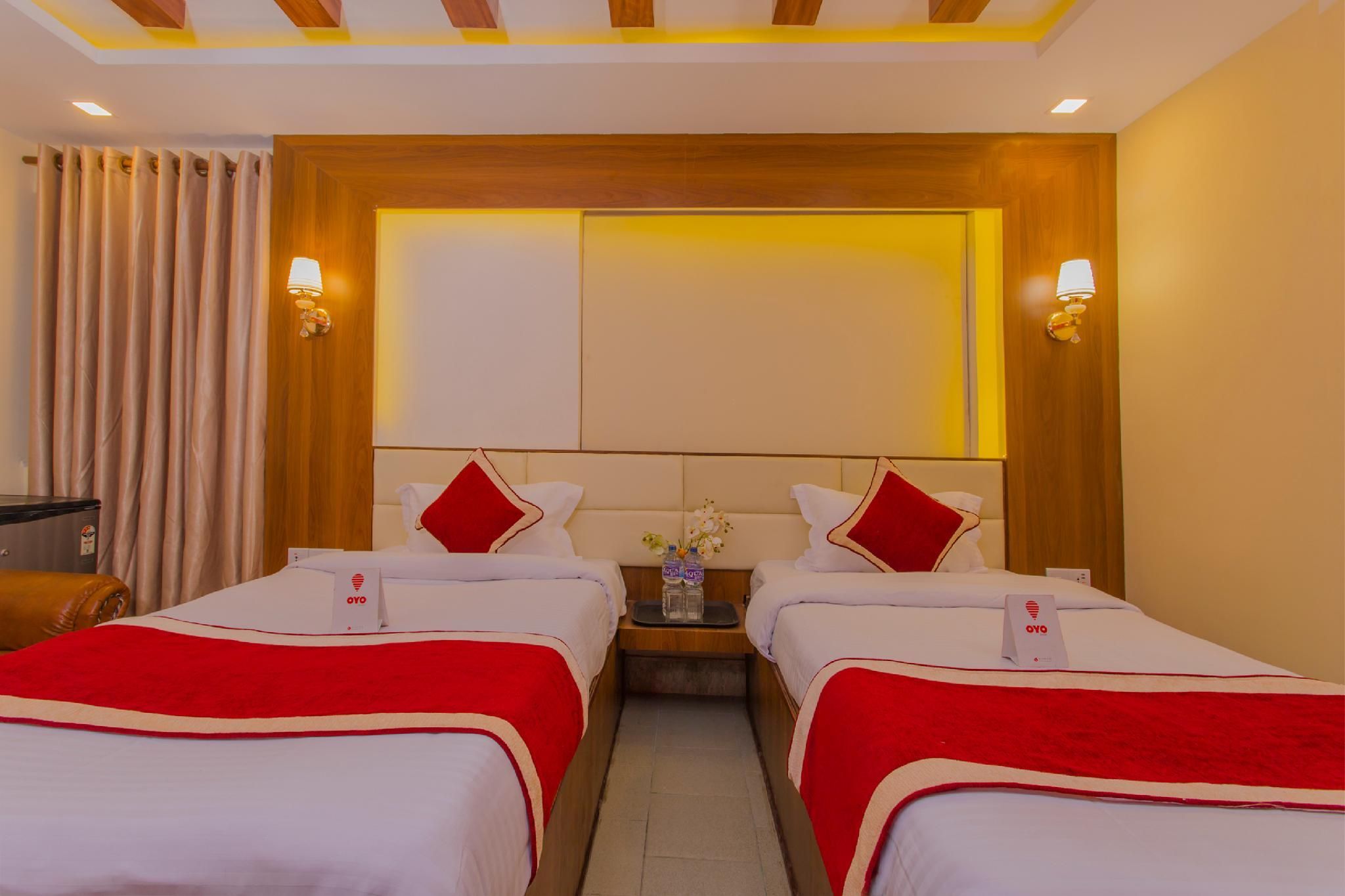 undefined OYO 160 Hotel Shraddha Palace 9