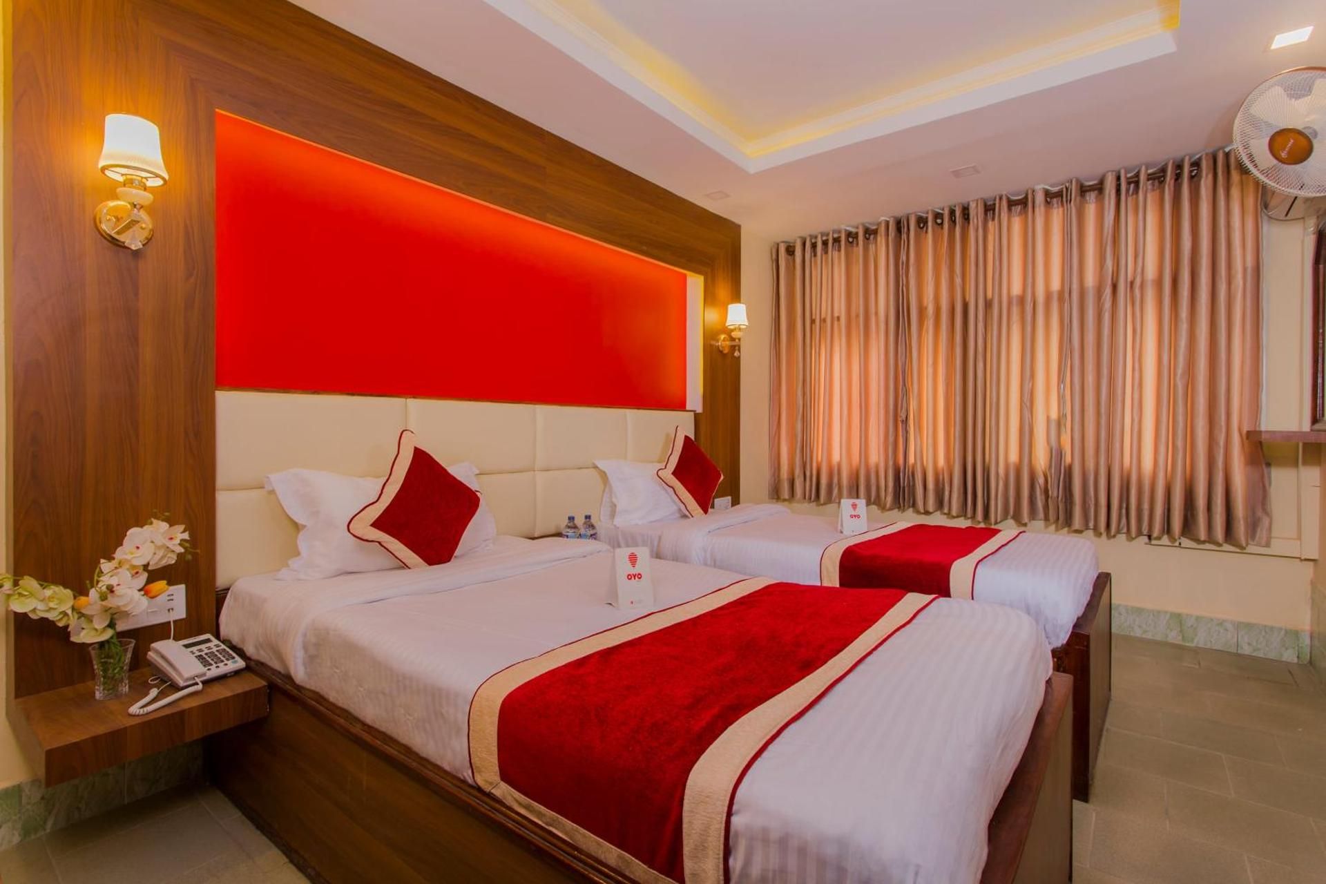 undefined OYO 160 Hotel Shraddha Palace 5