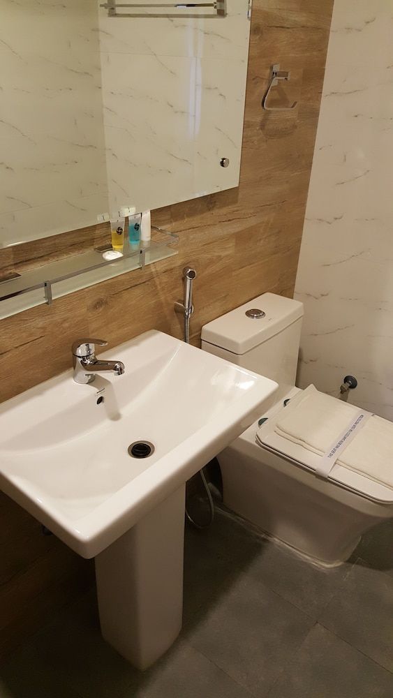 Hotel Bihani Deluxe Double or Twin Room 8