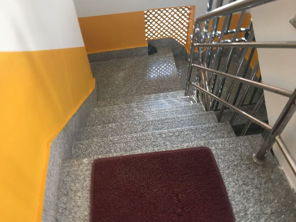 BnB Royal Tourist House Classic Double or Twin Room, 2 Twin Beds, Non Smoking, Garden View