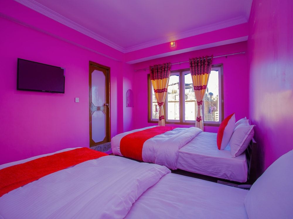 undefined OYO 248 Hotel Galaxy 10