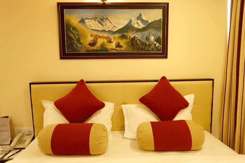 Hotel Readers Inn Pvt.Ltd Deluxe Room 2