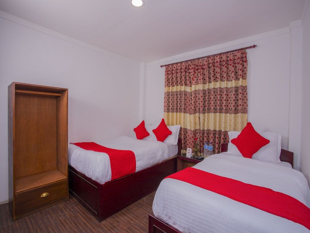 OYO 276 White Orchid Resort Standard Room, Non Smoking 6