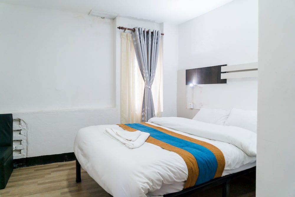 undefined 32 Steps Hostel 2