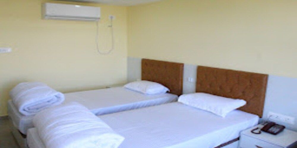 undefined MeroStay 021 Hotel Ganga Sagar 4