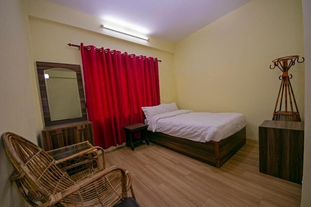 undefined Hotel Thousand 8