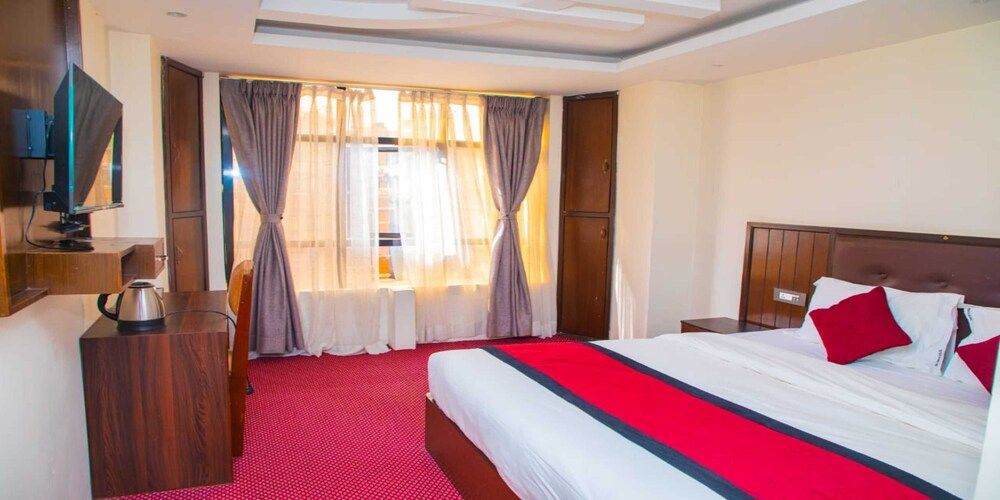 undefined MeroStay004 6