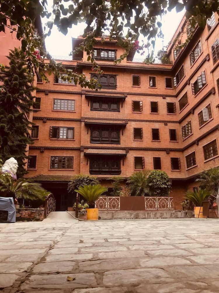 undefined Courtyard Pujan Hotel 4