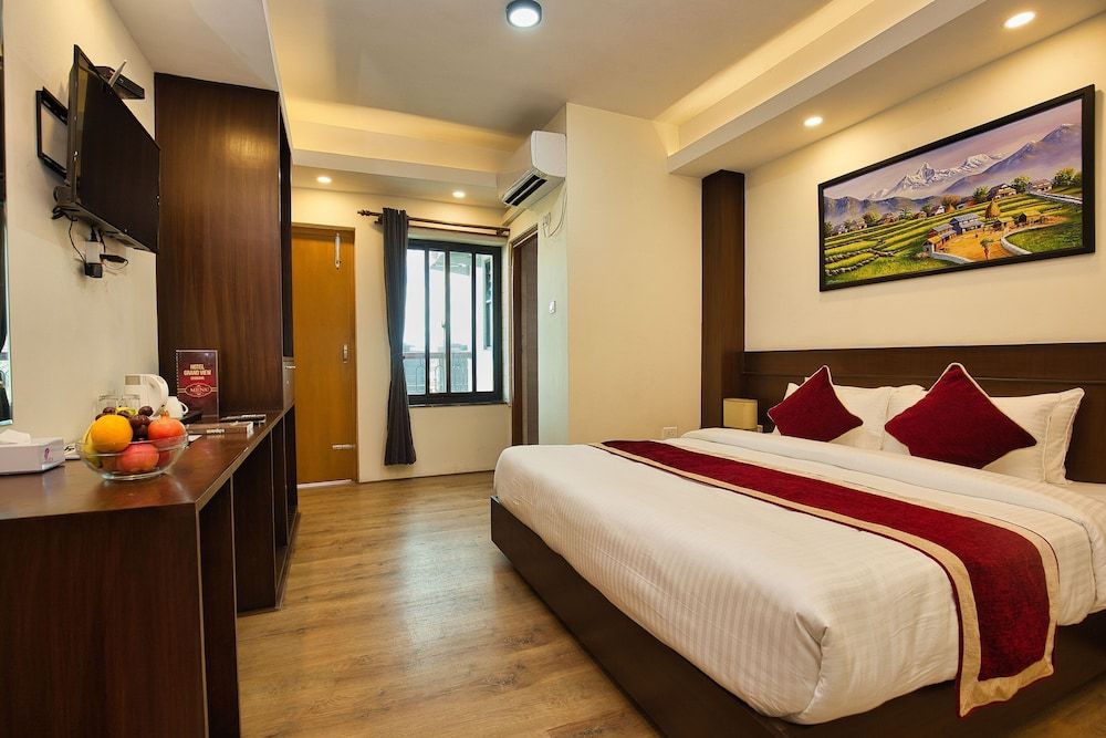 Hotel Grand View Deluxe Double Room 6