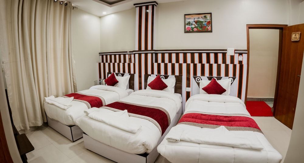 undefined Hotel Janmabhumi 4