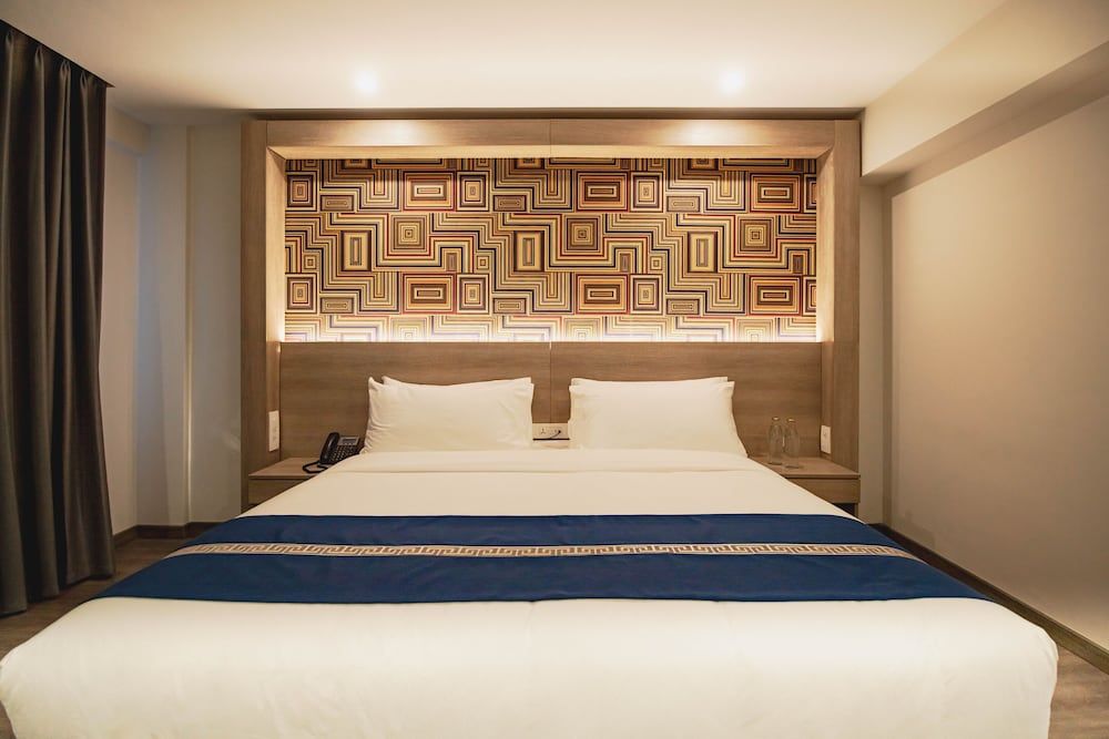 undefined Mila Hotel 7