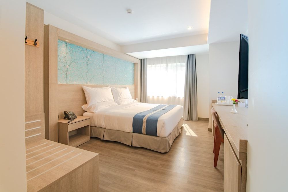 undefined Mila Hotel