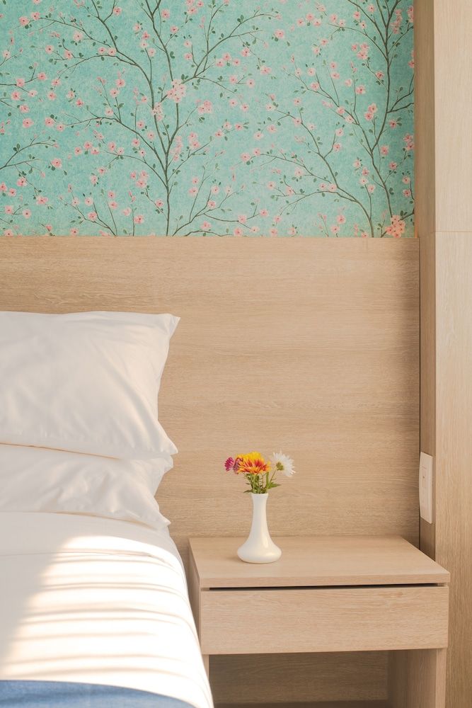 undefined Mila Hotel 6