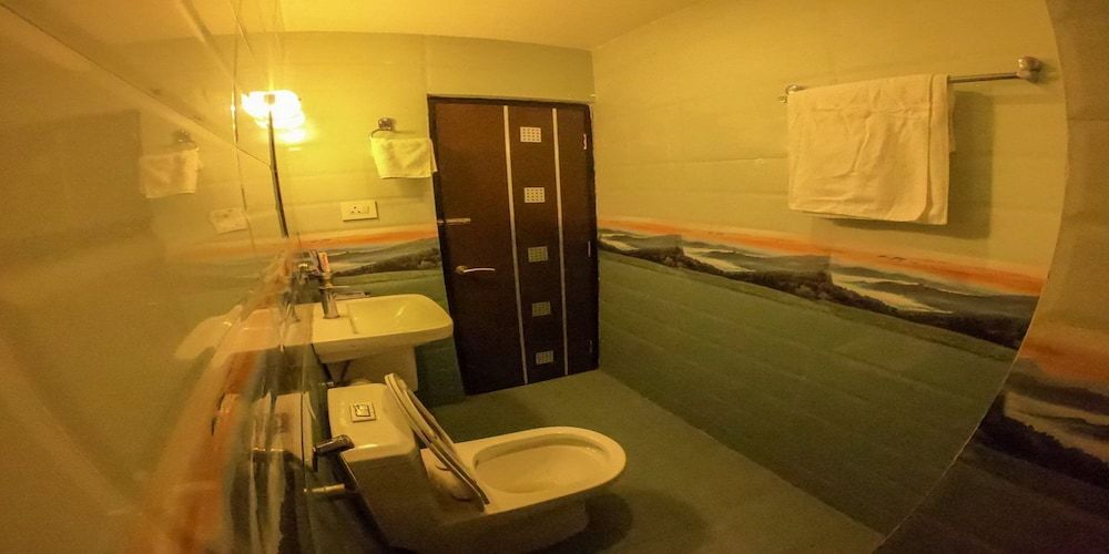 Merostay 017 Hotel Tara Suites Twin Room 3