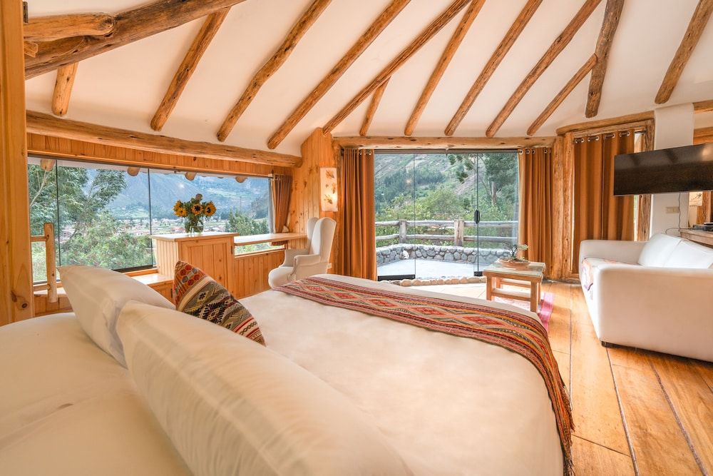Presidential Suite, 1 King Bed, Non Smoking, Garden View