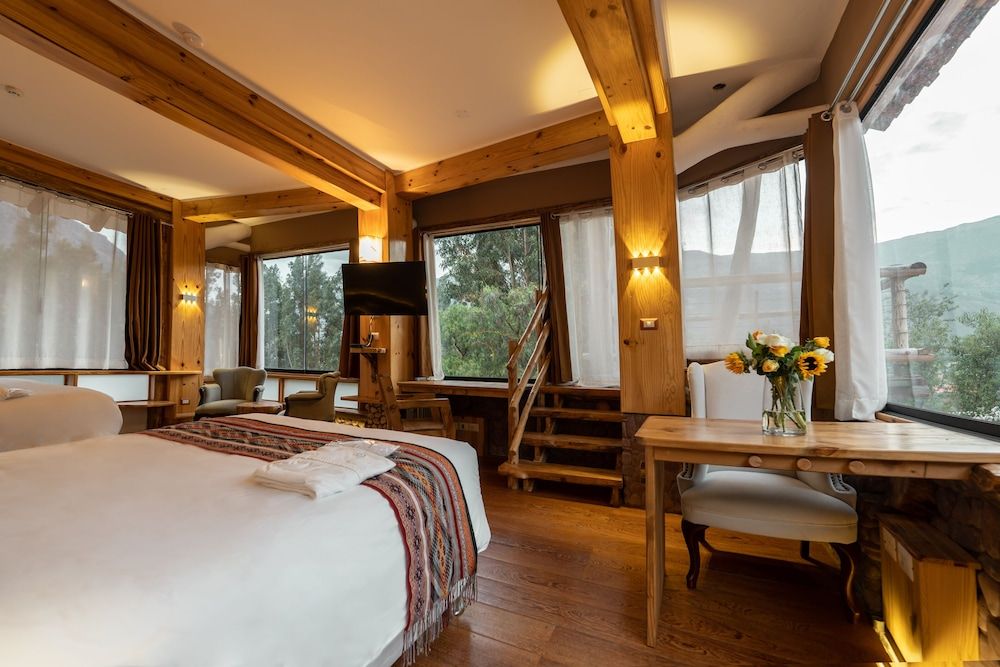 Presidential Suite, 1 King Bed, Non Smoking, Garden View