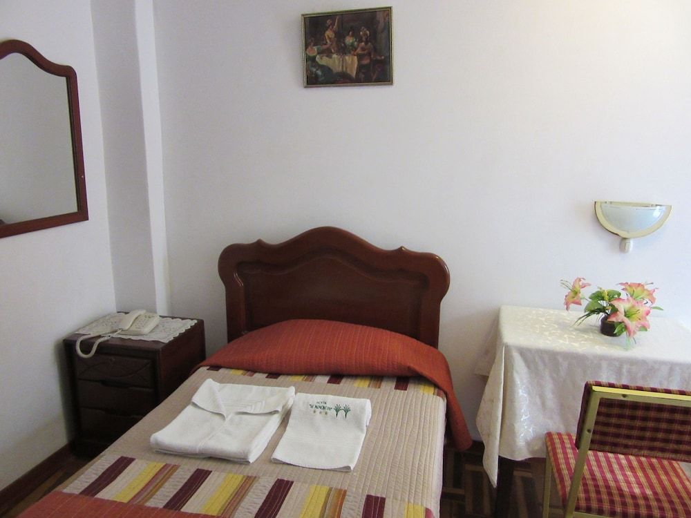 Standard Single Room