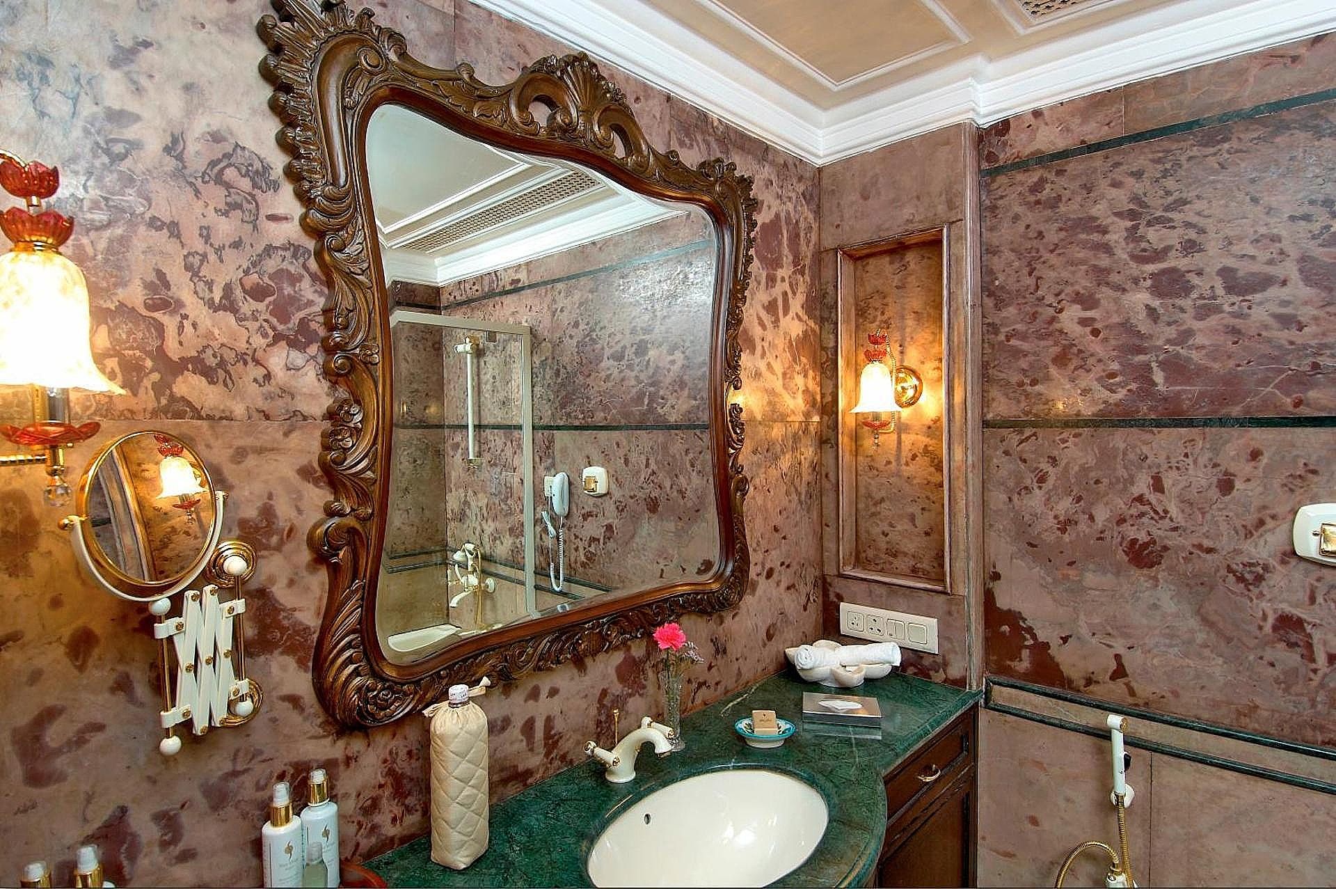 Shiv Vilas Resort Elegant Room 11