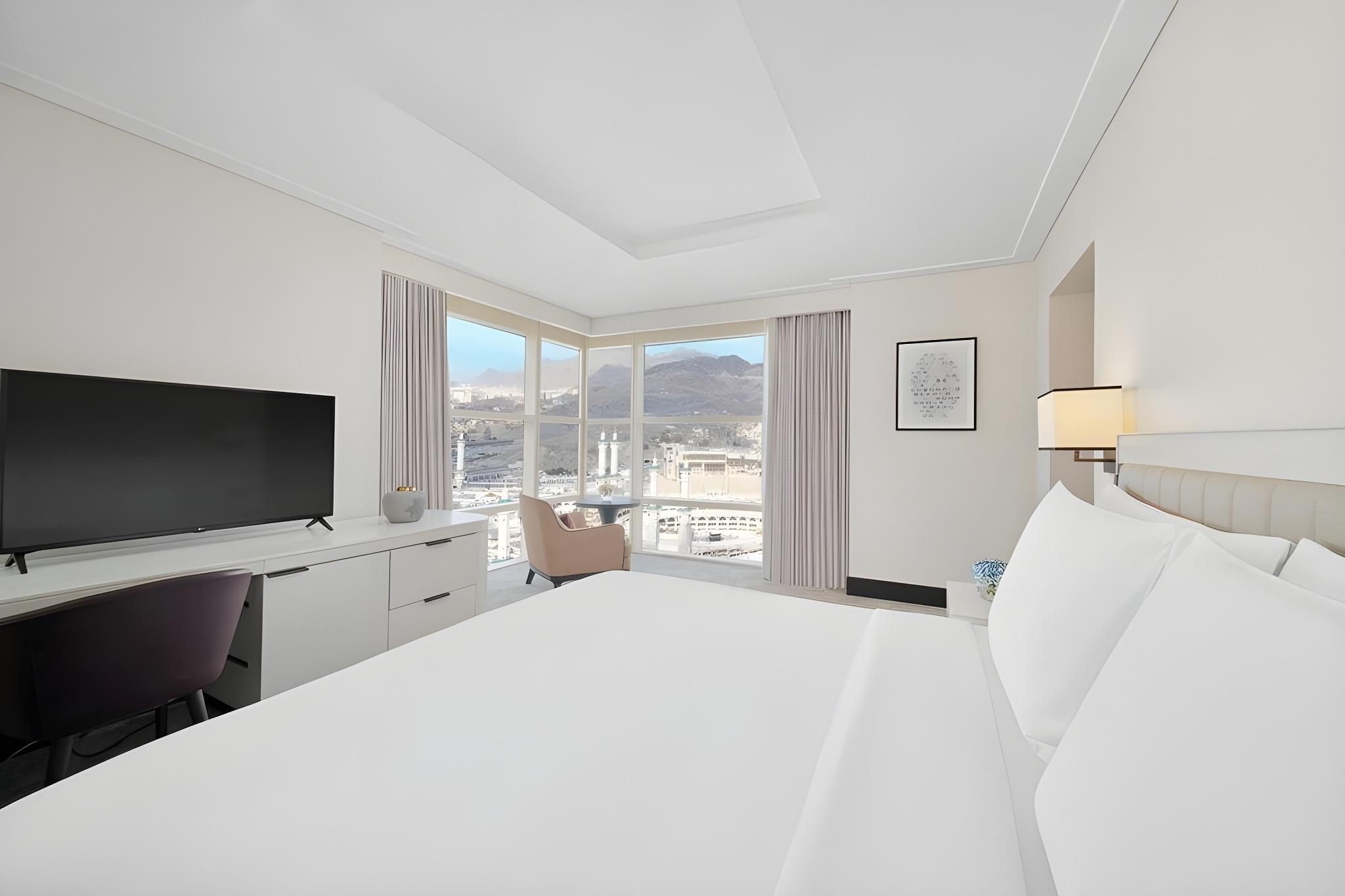 Panoramic Suite Kabaa View