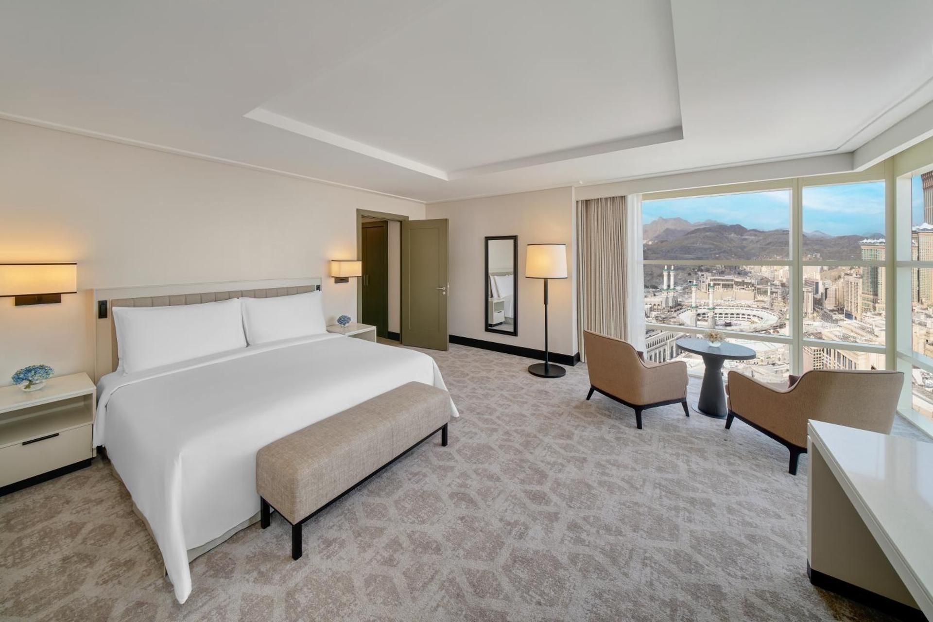 Panoramic Suite Kabaa View