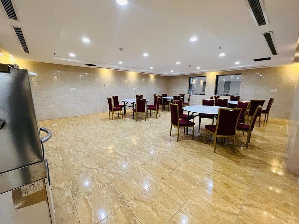 undefined HOTEL BURJ AL AMJAD 2 10