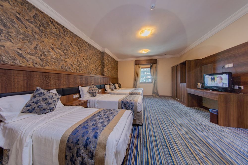 undefined QIMMA HIGAZIA 2