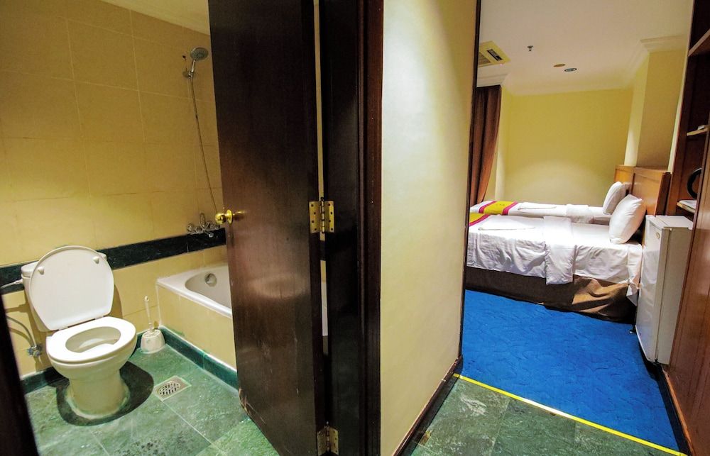 Orouq Al-Dahab Hotel Suite 15