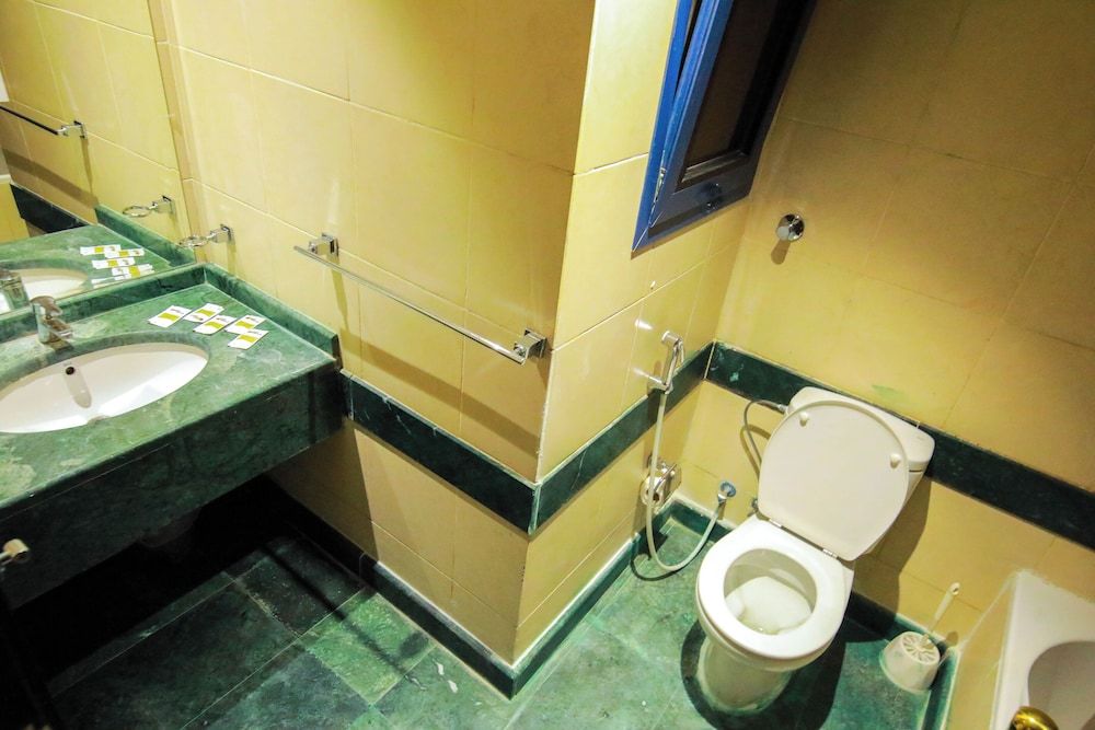 Orouq Al-Dahab Hotel Room and Hall 9