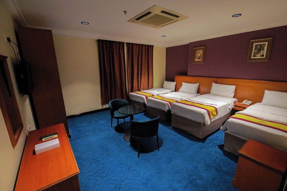 Orouq Al-Dahab Hotel Suite