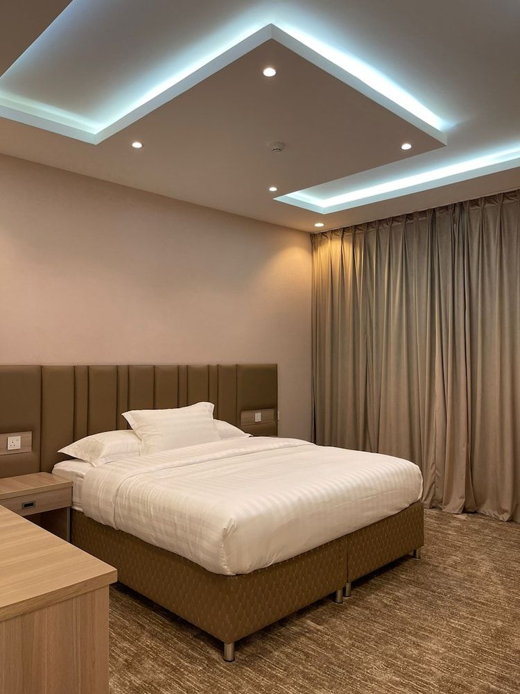 Qimam Park Hotel 3 Family Apartment, 1 Bedroom, Private Bathroom, Mountain View