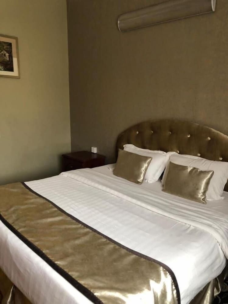 Junior Room