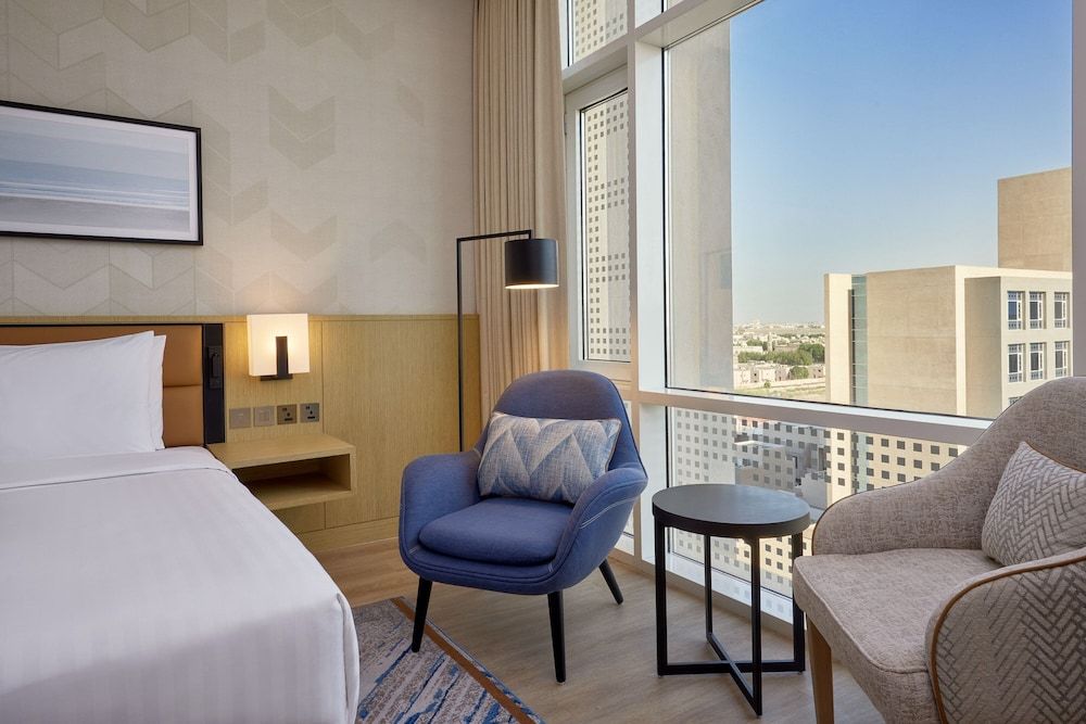 Courtyard By Marriott Jubail Room, 1 King Bed, City View 5