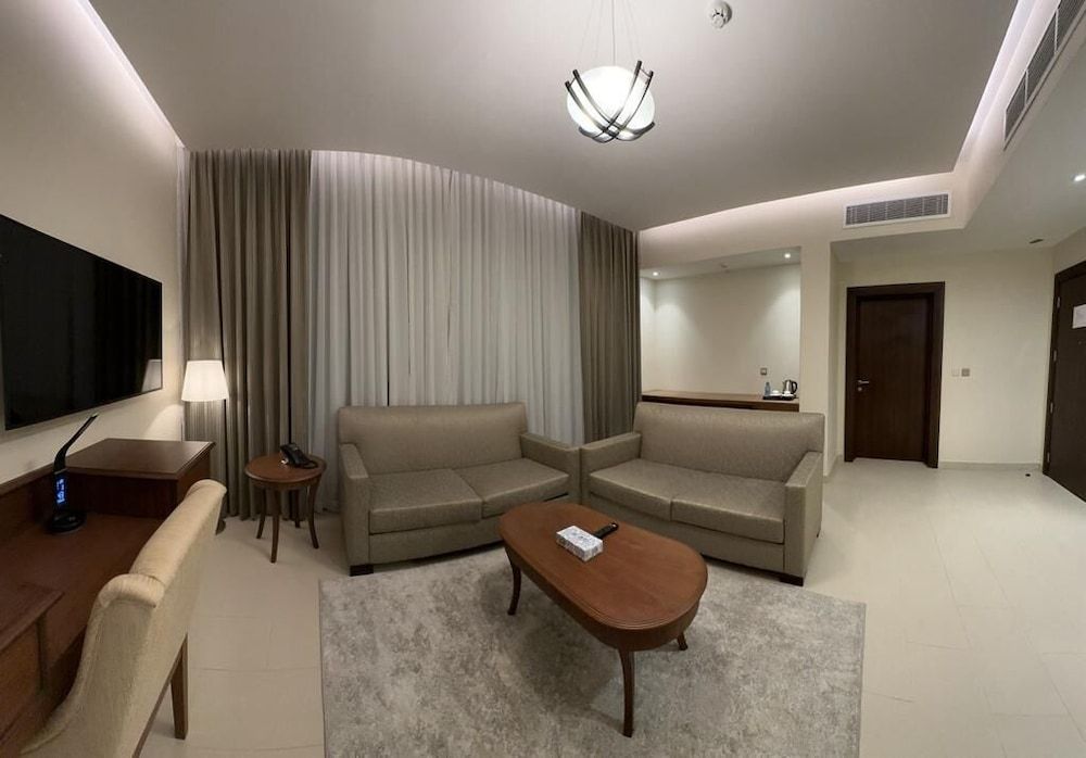 Hotel ALdoliaa Junior Suite 3
