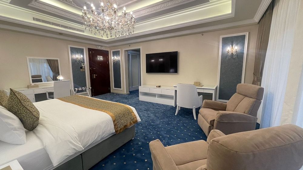 Remaj Hotel Executive Suite 3