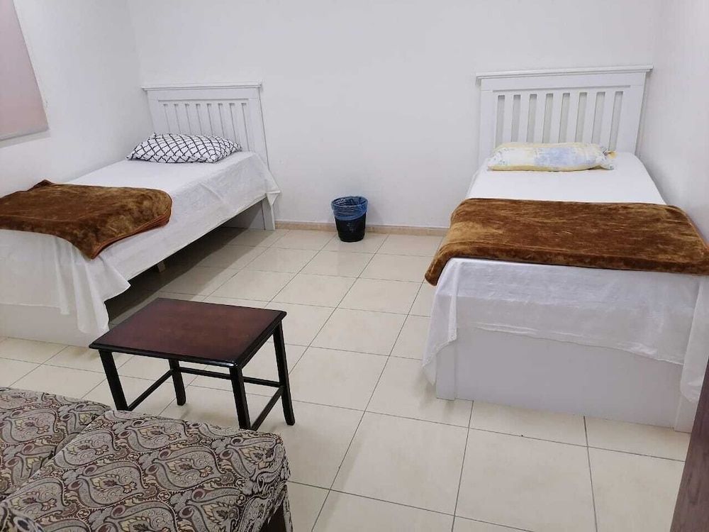 undefined Q Economic Rooms 3