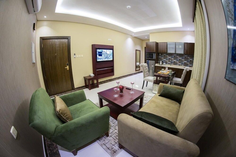 undefined Golden Garden 6