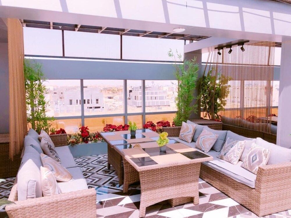 undefined Riyadh Inn Hotel