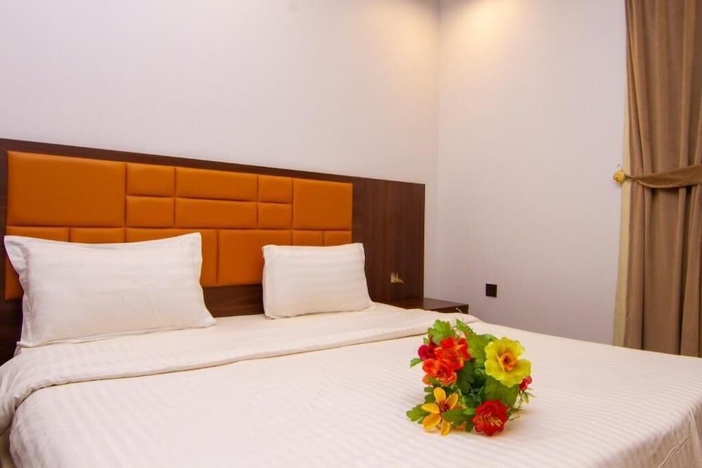 undefined Al Muteb Suites Al Ezdehar 2 4