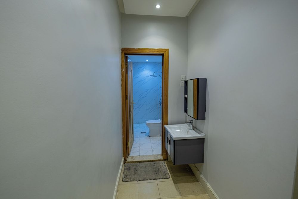 Malath Fakher Junior Suite 5