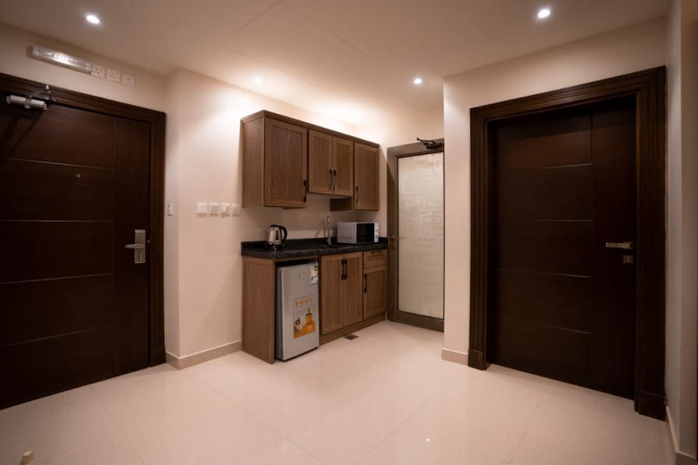 undefined Alto Park 7