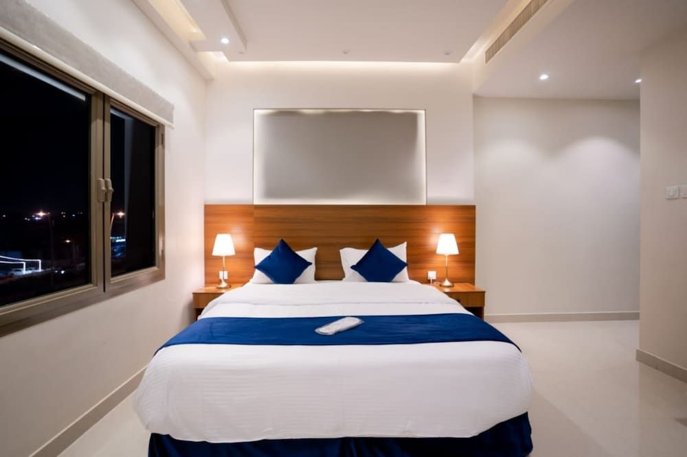 undefined Alto Park 2